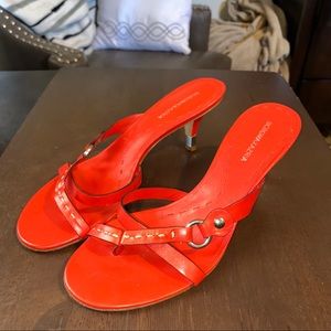 BCBGMAXAZRIA Red Thong Leather Sandals with Heel
